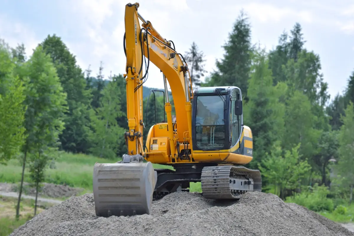 Some Tips for Shipping an Excavator